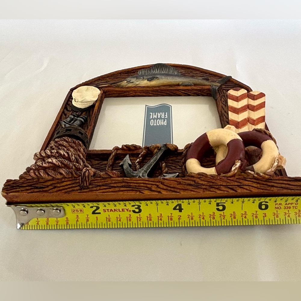 Nautical Fishing Theme Resin 3D Picture Frame NWOT - Picture 4 of 6